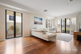 https://images.listonce.com.au/custom/160x/listings/126-beach-street-port-melbourne-vic-3207/208/01938208_img_02.jpg?WHeky4R04Xs