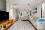 https://images.listonce.com.au/custom/160x/listings/126-beach-street-port-melbourne-vic-3207/208/01938208_img_04.jpg?D_RtxZXbrJg