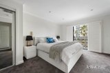 https://images.listonce.com.au/custom/160x/listings/126-beach-street-port-melbourne-vic-3207/208/01938208_img_11.jpg?KEE7AQiDJjc