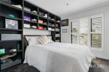 https://images.listonce.com.au/custom/160x/listings/126-beach-street-port-melbourne-vic-3207/208/01938208_img_16.jpg?apwBi--ooPA