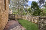 https://images.listonce.com.au/custom/160x/listings/126-bible-street-eltham-vic-3095/054/01571054_img_11.jpg?0mJHyuimiUk