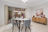 https://images.listonce.com.au/custom/160x/listings/126-biscayne-drive-mount-waverley-vic-3149/510/01359510_img_04.jpg?dLgVGCW0DuE