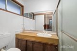 https://images.listonce.com.au/custom/160x/listings/126-capital-avenue-glen-waverley-vic-3150/062/01811062_img_08.jpg?VhZChSt_CHA
