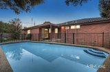 https://images.listonce.com.au/custom/160x/listings/126-capital-avenue-glen-waverley-vic-3150/062/01811062_img_12.jpg?Gu_diqHpbCM