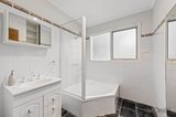 https://images.listonce.com.au/custom/160x/listings/126-fernside-avenue-briar-hill-vic-3088/820/01702820_img_05.jpg?lemp9u8CCWA