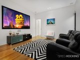 https://images.listonce.com.au/custom/160x/listings/126-heath-street-port-melbourne-vic-3207/013/01087013_img_15.jpg?voneTk7zt7Q