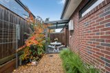 https://images.listonce.com.au/custom/160x/listings/126-marlow-street-mooroolbark-vic-3138/019/01913019_img_11.jpg?xLOfPHJoWMo