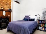 https://images.listonce.com.au/custom/160x/listings/126-mills-street-albert-park-vic-3206/113/01087113_img_08.jpg?DYqSOOdQkpI