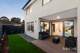 https://images.listonce.com.au/custom/160x/listings/126-myers-avenue-glen-waverley-vic-3150/430/01980430_img_17.jpg?mpsRz_cUu6E