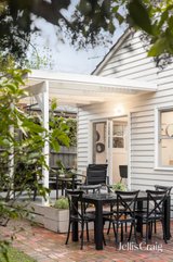 https://images.listonce.com.au/custom/160x/listings/126-suda-avenue-ringwood-vic-3134/649/01766649_img_12.jpg?jKfLlrMBs70