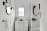 https://images.listonce.com.au/custom/160x/listings/127-bay-road-sandringham-vic-3191/389/01954389_img_12.jpg?pDqtq7b1JSY