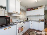 https://images.listonce.com.au/custom/160x/listings/127-carronvale-road-mooroolbark-vic-3138/936/01524936_img_05.jpg?dtzzMU1P6-s