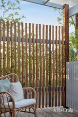 https://images.listonce.com.au/custom/160x/listings/127-eastfield-road-ringwood-east-vic-3135/602/01816602_img_14.jpg?pVlen2ZdgWs