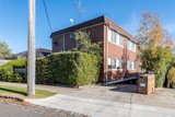 https://images.listonce.com.au/custom/160x/listings/127-egginton-street-brunswick-west-vic-3055/927/01838927_img_06.jpg?fBPdVcoUATU
