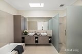 https://images.listonce.com.au/custom/160x/listings/127-greythorn-road-balwyn-north-vic-3104/777/01741777_img_07.jpg?eWHHfmlmxdw
