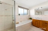 https://images.listonce.com.au/custom/160x/listings/127-mckenna-road-glen-waverley-vic-3150/066/01899066_img_07.jpg?Gb8jipONtjY