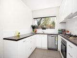 https://images.listonce.com.au/custom/160x/listings/127-ormond-road-elwood-vic-3184/014/01795014_img_02.jpg?9wJs_uaOVkg