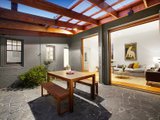 https://images.listonce.com.au/custom/160x/listings/127-ruskin-street-elwood-vic-3184/953/01794953_img_08.jpg?JOS6xBD7_Tw