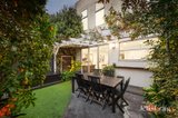 https://images.listonce.com.au/custom/160x/listings/1272-nott-street-port-melbourne-vic-3207/066/01810066_img_06.jpg?6dHoifm-Jo0