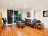 https://images.listonce.com.au/custom/160x/listings/1272-nott-street-port-melbourne-vic-3207/096/01090096_img_02.jpg?s6pwBXq1rbY