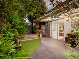 https://images.listonce.com.au/custom/160x/listings/1272-nott-street-port-melbourne-vic-3207/096/01090096_img_05.jpg?J1Ud0zr3sf0