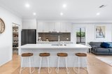 https://images.listonce.com.au/custom/160x/listings/128-evans-drive-croydon-vic-3136/734/01584734_img_03.jpg?IMGEOMisxxI