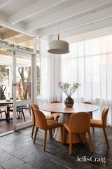 https://images.listonce.com.au/custom/160x/listings/128-gold-street-brunswick-vic-3056/072/01799072_img_06.jpg?eKEfhXuxqH8