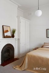 https://images.listonce.com.au/custom/160x/listings/128-gold-street-brunswick-vic-3056/072/01799072_img_13.jpg?u4l8dOsKADM