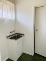 https://images.listonce.com.au/custom/160x/listings/128-lasiandra-avenue-forest-hill-vic-3131/035/01932035_img_03.jpg?ZaN86CSvtho