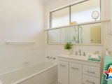 https://images.listonce.com.au/custom/160x/listings/128-manchester-road-mooroolbark-vic-3138/830/01524830_img_09.jpg?Qd9Bt_9WGnE