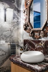 https://images.listonce.com.au/custom/160x/listings/128-park-street-st-kilda-west-vic-3182/433/01813433_img_17.jpg?kNCZWpSB-qM