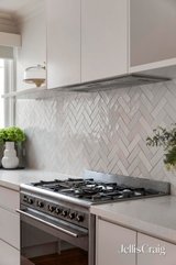 https://images.listonce.com.au/custom/160x/listings/128-ulupna-road-ormond-vic-3204/899/01932899_img_15.jpg?BCG0WPBont0
