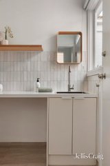 https://images.listonce.com.au/custom/160x/listings/128-ulupna-road-ormond-vic-3204/899/01932899_img_16.jpg?TV1E2_ttg2U