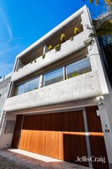 https://images.listonce.com.au/custom/160x/listings/128-wrede-place-richmond-vic-3121/088/01767088_img_01.jpg?gTMOJNS2NQ4