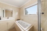 https://images.listonce.com.au/custom/160x/listings/1285-thompsons-road-templestowe-lower-vic-3107/092/00512092_img_08.jpg?B2Luhq7mpHg