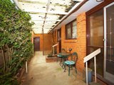 https://images.listonce.com.au/custom/160x/listings/129-arlington-street-ringwood-vic-3134/233/00620233_img_08.jpg?tMDKM3m7WDE