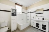 https://images.listonce.com.au/custom/160x/listings/129-clarendon-street-thornbury-vic-3071/204/00424204_img_04.jpg?_nJTVJFtYtA