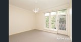https://images.listonce.com.au/custom/160x/listings/129-dickens-street-elwood-vic-3184/476/01782476_img_05.jpg?qikL9aScJ3A