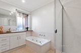 https://images.listonce.com.au/custom/160x/listings/129-dixon-court-boronia-vic-3155/722/01607722_img_10.jpg?3PY9syd9o2Y