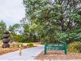 https://images.listonce.com.au/custom/160x/listings/129-dorking-road-box-hill-north-vic-3129/055/01684055_img_07.jpg?2SXajXhUrT0