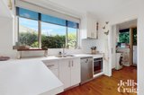 https://images.listonce.com.au/custom/160x/listings/129-muir-street-hawthorn-vic-3122/168/01621168_img_07.jpg?VOdjX9qG7as