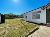 https://images.listonce.com.au/custom/160x/listings/129-power-avenue-chadstone-vic-3148/020/01928020_img_09.jpg?mPxMY7Zt84I