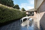 https://images.listonce.com.au/custom/160x/listings/129-simpson-drive-mount-waverley-vic-3149/516/01096516_img_11.jpg?NlP7ayAitdQ