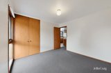 https://images.listonce.com.au/custom/160x/listings/1298-parer-road-airport-west-vic-3042/376/01986376_img_15.jpg?KVPKt4ZFI5o
