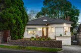 https://images.listonce.com.au/custom/160x/listings/1299-burke-road-kew-vic-3101/925/00111925_img_01.jpg?BlOehyRJlyo