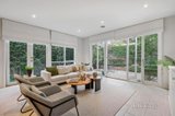 https://images.listonce.com.au/custom/160x/listings/12a-alexandra-avenue-canterbury-vic-3126/554/01472554_img_02.jpg?HcCy4QuTdrw