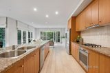 https://images.listonce.com.au/custom/160x/listings/12a-alexandra-avenue-canterbury-vic-3126/554/01472554_img_05.jpg?oRXbOIqDE90