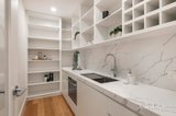 https://images.listonce.com.au/custom/160x/listings/12a-avocet-street-doncaster-east-vic-3109/022/01934022_img_09.jpg?hvwGqmotWpQ