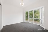 https://images.listonce.com.au/custom/160x/listings/12a-baird-street-north-doncaster-vic-3108/151/01812151_img_05.jpg?cLpnR_K41ts