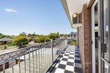 https://images.listonce.com.au/custom/160x/listings/12a-bellavista-crescent-clayton-south-vic-3169/127/01636127_img_07.jpg?RGHNpnwocpA